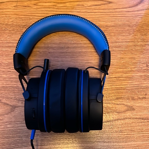 Onn Wired Video Game Headset - Picture 1 of 3